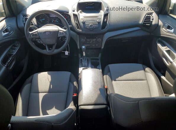 1FMCU0GD0HUF04090 2017 FORD ESCAPE Silver Widok deski rozdzielczej