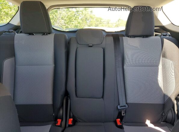 1FMCU0GD0HUF04090 2017 FORD ESCAPE Silver Widok tylnych siedzeń