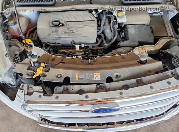 1FMCU0GD0JUB14158 2018 FORD ESCAPE White Vista del compartimento del motor
