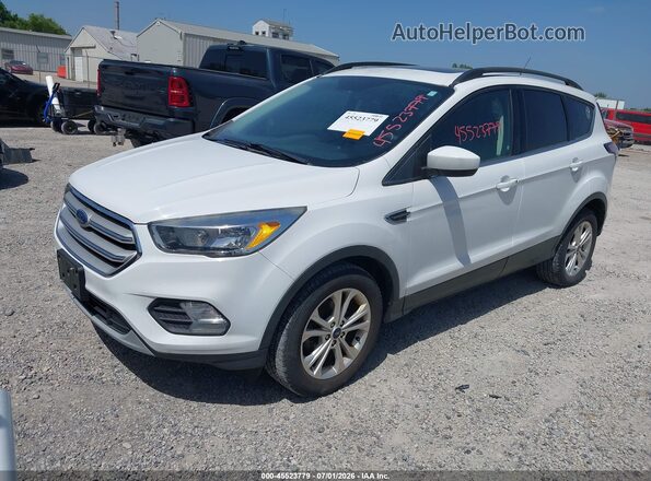1FMCU0GD0JUB75588 2018 FORD ESCAPE White Przód lewy