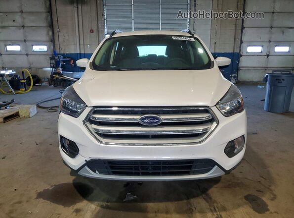 1FMCU0GD0JUB82699 2018 FORD ESCAPE White წინა ხედი