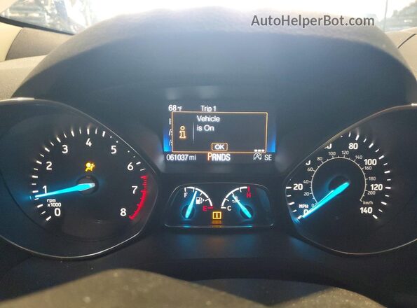 1FMCU0GD0JUB82699 2018 FORD ESCAPE White ხელსაწყოთა პანელის ხედი