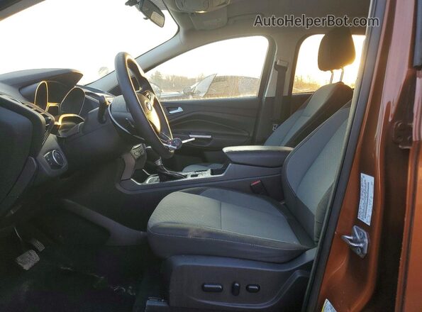 1FMCU0GD1HUA37200 2017 FORD ESCAPE Оранжевый 