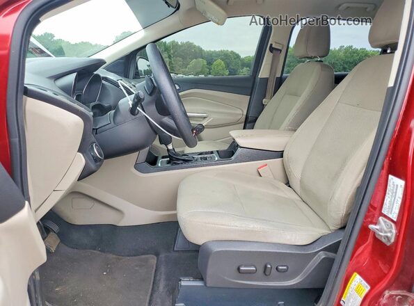 1FMCU0GD1HUB73777 2017 FORD ESCAPE Red Front interior view
