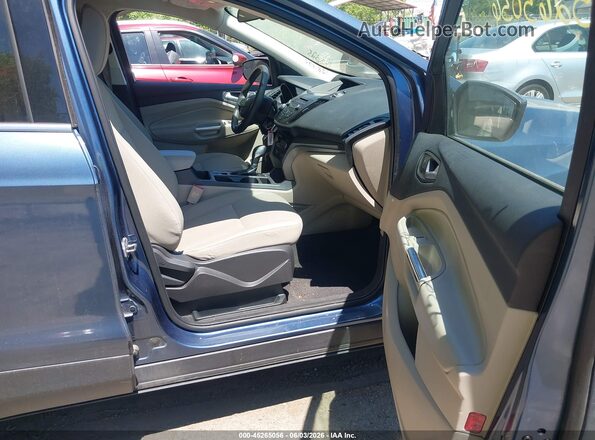 1FMCU0GD1JUC62464 2018 FORD ESCAPE Синий Вид салона спереди