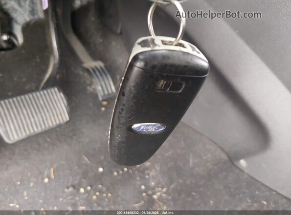 1FMCU0GD1KUC35508 2019 FORD ESCAPE Белый Вид панели приборов