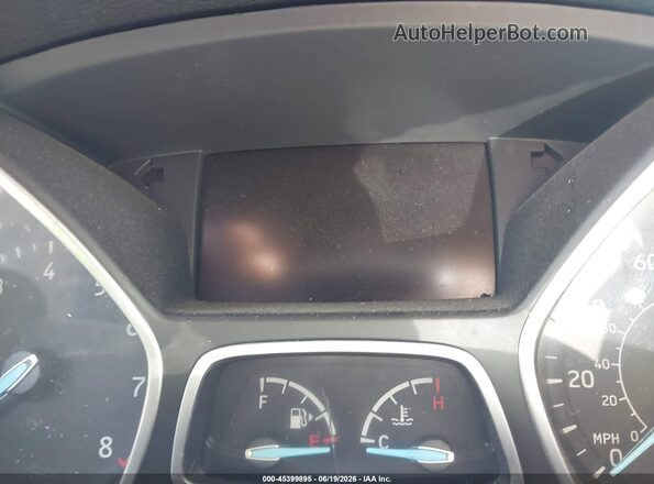 1FMCU0GD2HUA67645 2017 FORD ESCAPE Black Հետևի նստատեղերի տեսք
