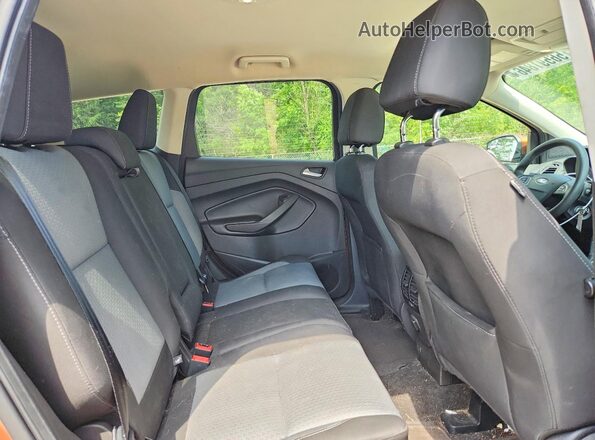 1FMCU0GD2HUD73602 2017 FORD ESCAPE Orange 
