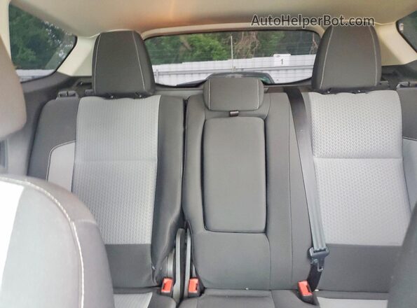 1FMCU0GD2HUD88679 2017 FORD ESCAPE Gray Widok tylnych siedzeń