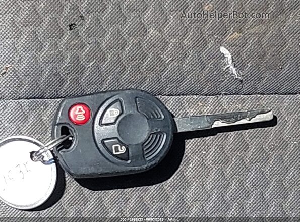 1FMCU0GD2HUE40070 2017 FORD ESCAPE White წინა პანელის ხედი