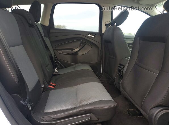 1FMCU0GD2JUB61577 2018 FORD ESCAPE White უკანა სალონის ხედი