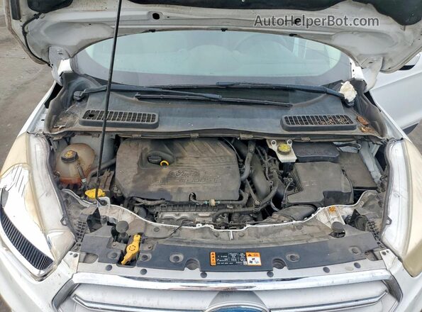 1FMCU0GD2JUB61577 2018 FORD ESCAPE White ძრავის განყოფილების ხედი