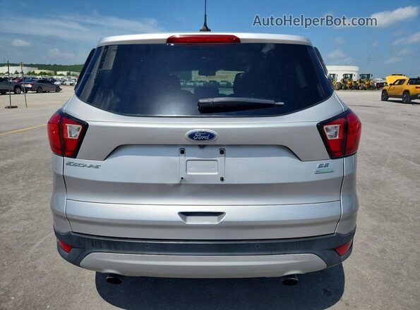 1FMCU0GD2KUB13028 2019 FORD ESCAPE Silver Հետևի տեսք