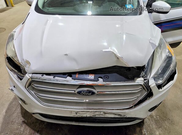 1FMCU0GD3JUB75293 2018 FORD ESCAPE White Widok komory silnika