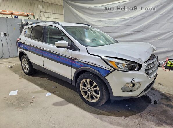 1FMCU0GD3JUB75293 2018 FORD ESCAPE White Przód prawy
