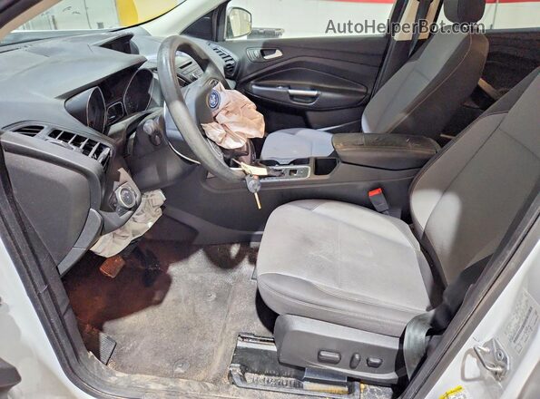1FMCU0GD3JUB75293 2018 FORD ESCAPE White Widok wnętrza z przodu