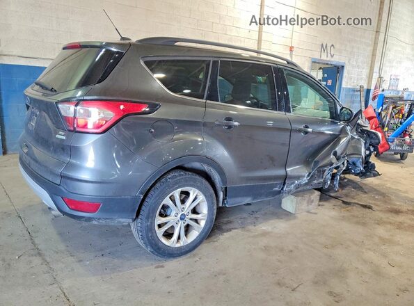 1FMCU0GD3JUC04596 2018 FORD ESCAPE Gray Trasero derecho