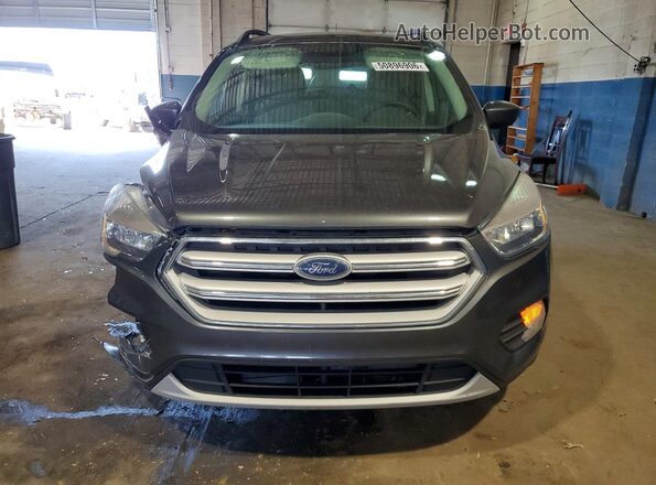 1FMCU0GD3JUC04596 2018 FORD ESCAPE Gray Vista frontal