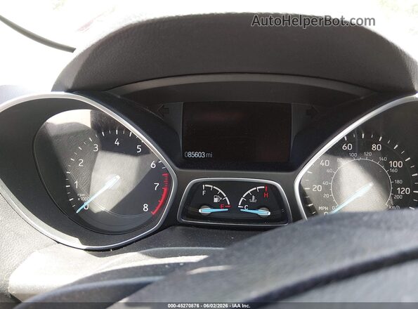1FMCU0GD3KUA51817 2019 FORD ESCAPE Red Vista de los asientos traseros
