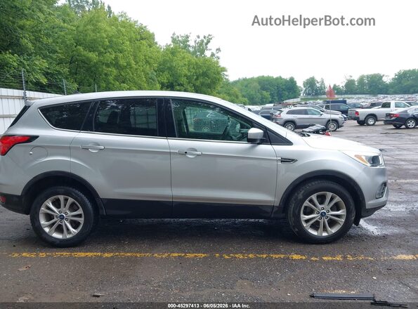 1FMCU0GD3KUB62206 2019 FORD ESCAPE Silver ხელსაწყოთა პანელის ხედი