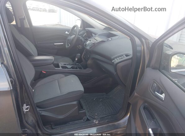 1FMCU0GD4HUC10160 2017 FORD ESCAPE Gray Widok wnętrza z przodu