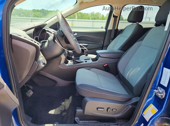 1FMCU0GD4HUC76692 2017 FORD ESCAPE Blue წინა სალონის ხედი