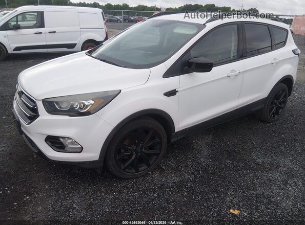 1FMCU0GD4HUC85781 2017 FORD ESCAPE White წინა მარცხენა ხედი სამი მეოთხედიდან