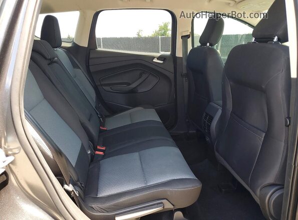 1FMCU0GD4JUD00799 2018 FORD ESCAPE Серый Вид задней части салона