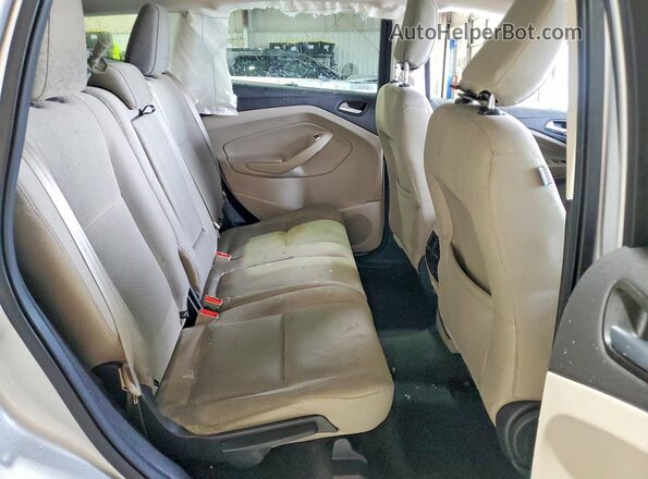1FMCU0GD4JUD60615 2018 FORD ESCAPE Silver Rear interior view