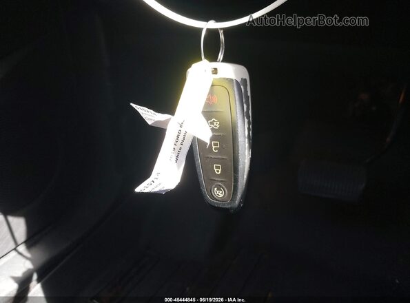 1FMCU0GD4KUA35707 2019 FORD ESCAPE Белый Вид панели приборов