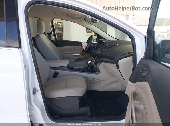 1FMCU0GD4KUA55763 2019 FORD ESCAPE White Front interior view