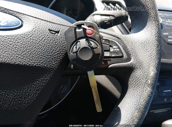 1FMCU0GD5HUA18097 2017 FORD ESCAPE Blue Widok deski rozdzielczej