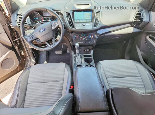 1FMCU0GD5HUA38639 2017 FORD ESCAPE Gray Vista del salpicadero