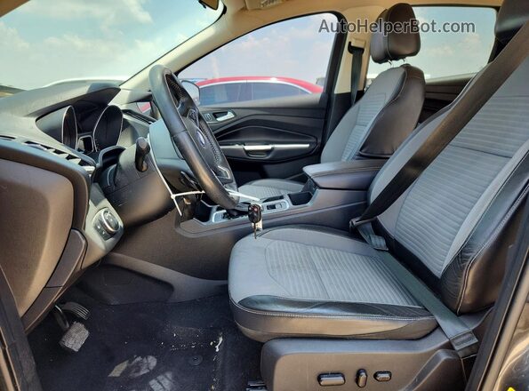1FMCU0GD5HUA38639 2017 FORD ESCAPE Gray Vista interior delantera