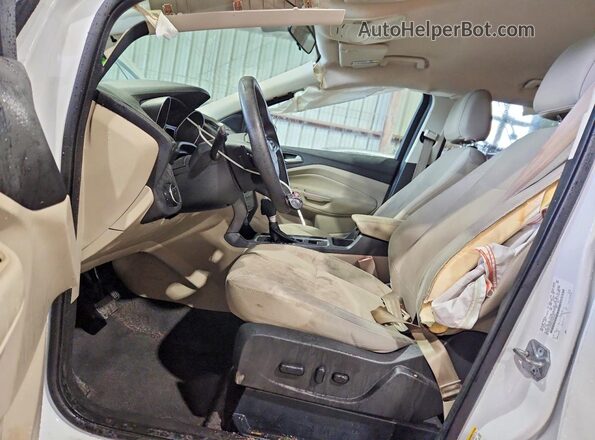 1FMCU0GD5HUB42662 2017 FORD ESCAPE White წინა სალონის ხედი