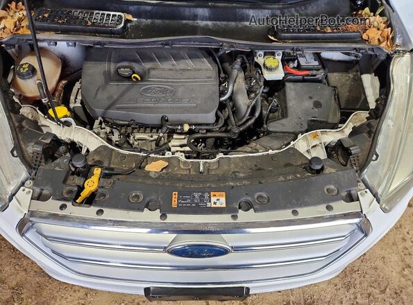 1FMCU0GD5HUB42662 2017 FORD ESCAPE White უკანა სალონის ხედი