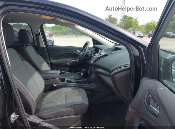 1FMCU0GD5HUE66243 2017 FORD ESCAPE Black Вид салону спереду