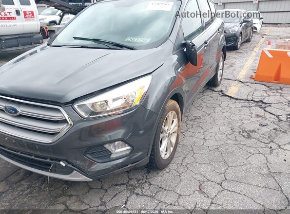 1FMCU0GD5JUD54838 2018 FORD ESCAPE Серый Вид спереди