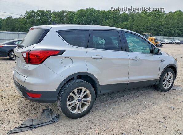 1FMCU0GD5KUA38339 2019 FORD ESCAPE Silver Tył prawy
