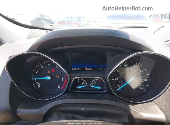 1FMCU0GD5KUB80500 2019 FORD ESCAPE Silver Widok tylnych siedzeń