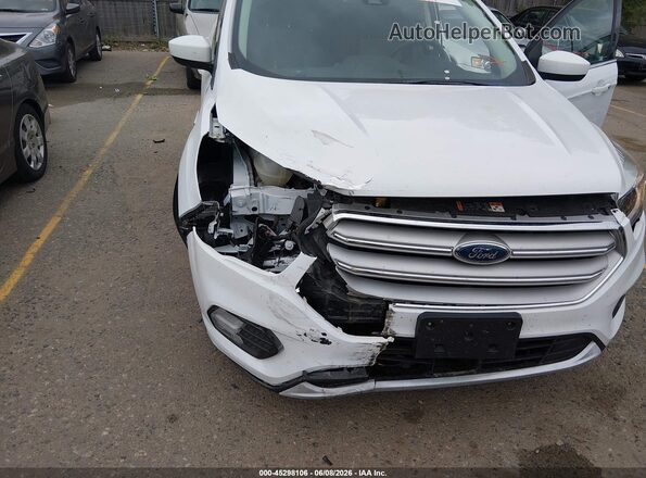 1FMCU0GD5KUB81906 2019 FORD ESCAPE White Widok z przodu