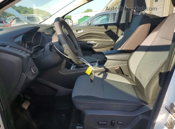 1FMCU0GD5KUB99287 2019 FORD ESCAPE Белый Вид салона спереди