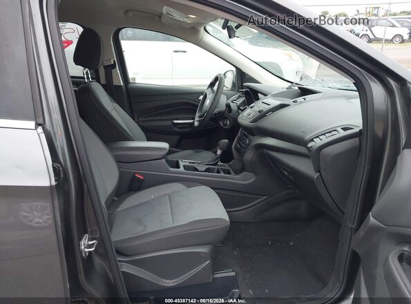 1FMCU0GD6HUB01781 2017 FORD ESCAPE Gray Սալոնի դիմացի տեսք