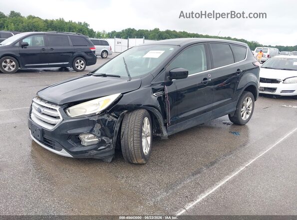 1FMCU0GD6HUC32239 2017 FORD ESCAPE Black Przód lewy