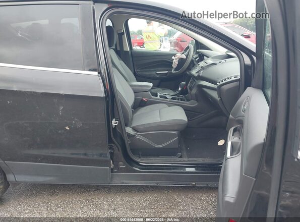 1FMCU0GD6HUC32239 2017 FORD ESCAPE Black Widok wnętrza z przodu