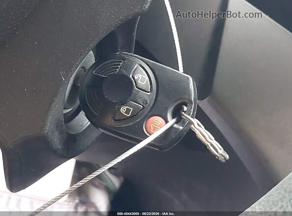 1FMCU0GD6HUC32239 2017 FORD ESCAPE Black Widok deski rozdzielczej
