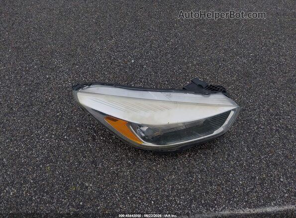 1FMCU0GD6HUC32239 2017 FORD ESCAPE Black Widok zestawu wskaźników