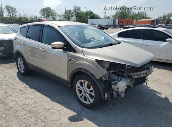 1FMCU0GD6HUD07618 2017 FORD ESCAPE Gold წინა მარჯვენა