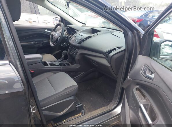 1FMCU0GD6HUD34253 2017 FORD ESCAPE Серый Вид салона спереди