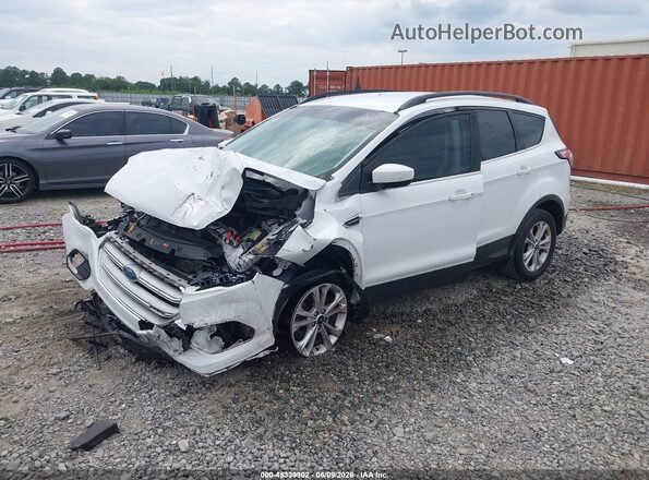 1FMCU0GD6JUA75978 2018 FORD ESCAPE White წინა მარცხენა ხედი სამი მეოთხედიდან